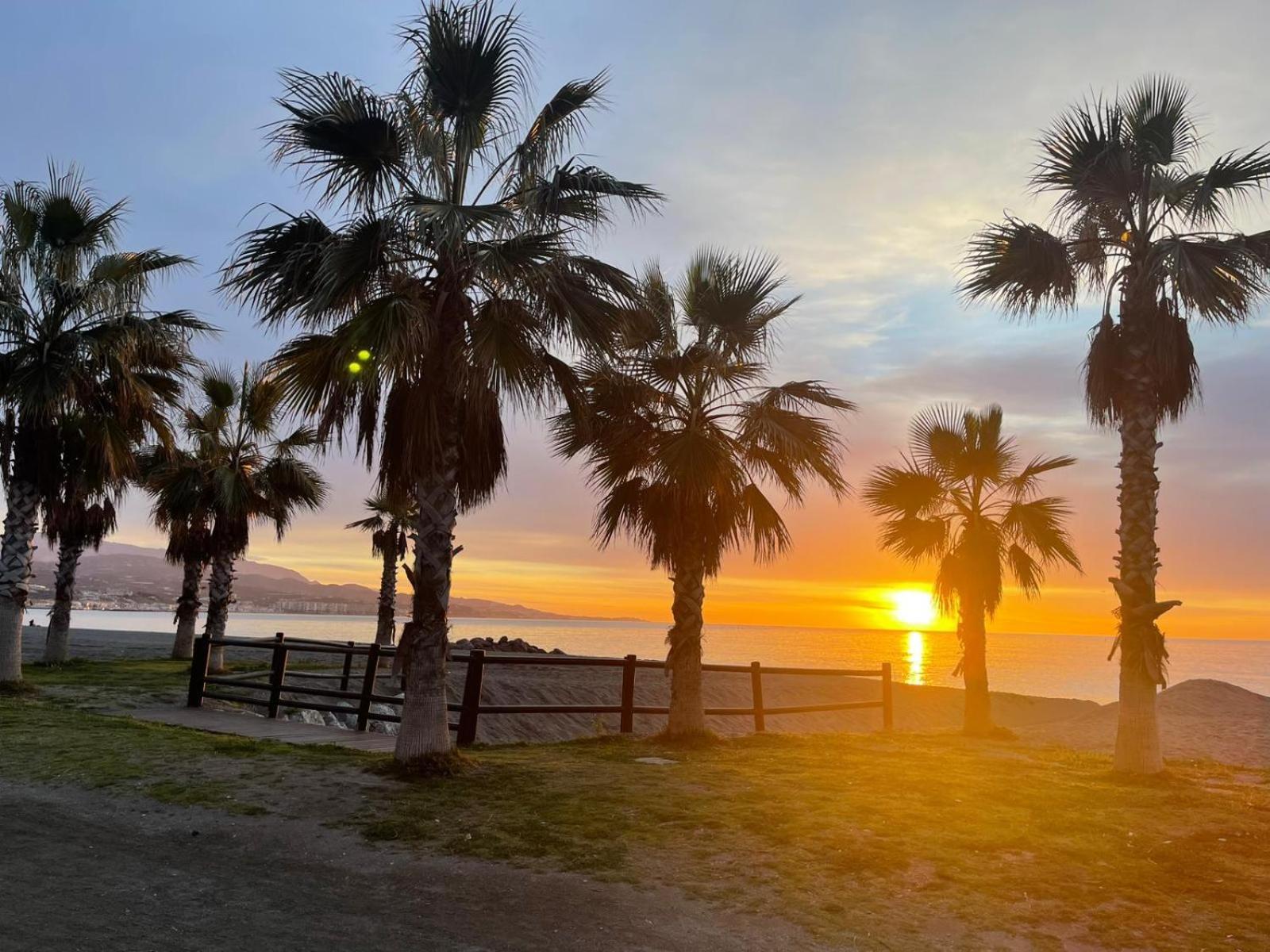 Con Vista Al Mar Blue California Apartment Torre Del Mar